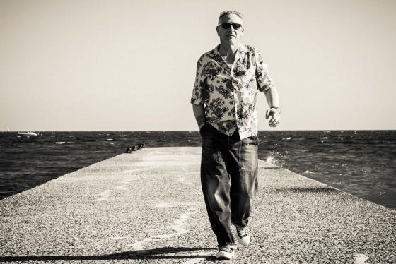 LA CHEMISE HAWAIENNE "PALMIERS/HIBISCUS"