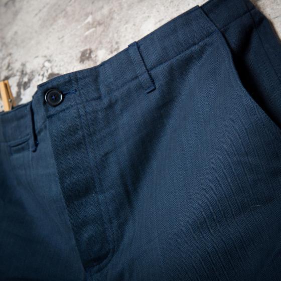 LE SHORT "CHINO"