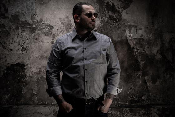 LA CHEMISE "CLASSIQUE" GRISE