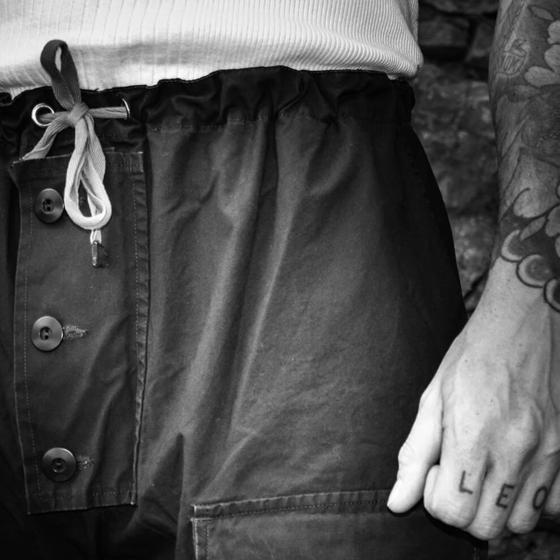LE PANTALON "SUBMARINER" MARINE